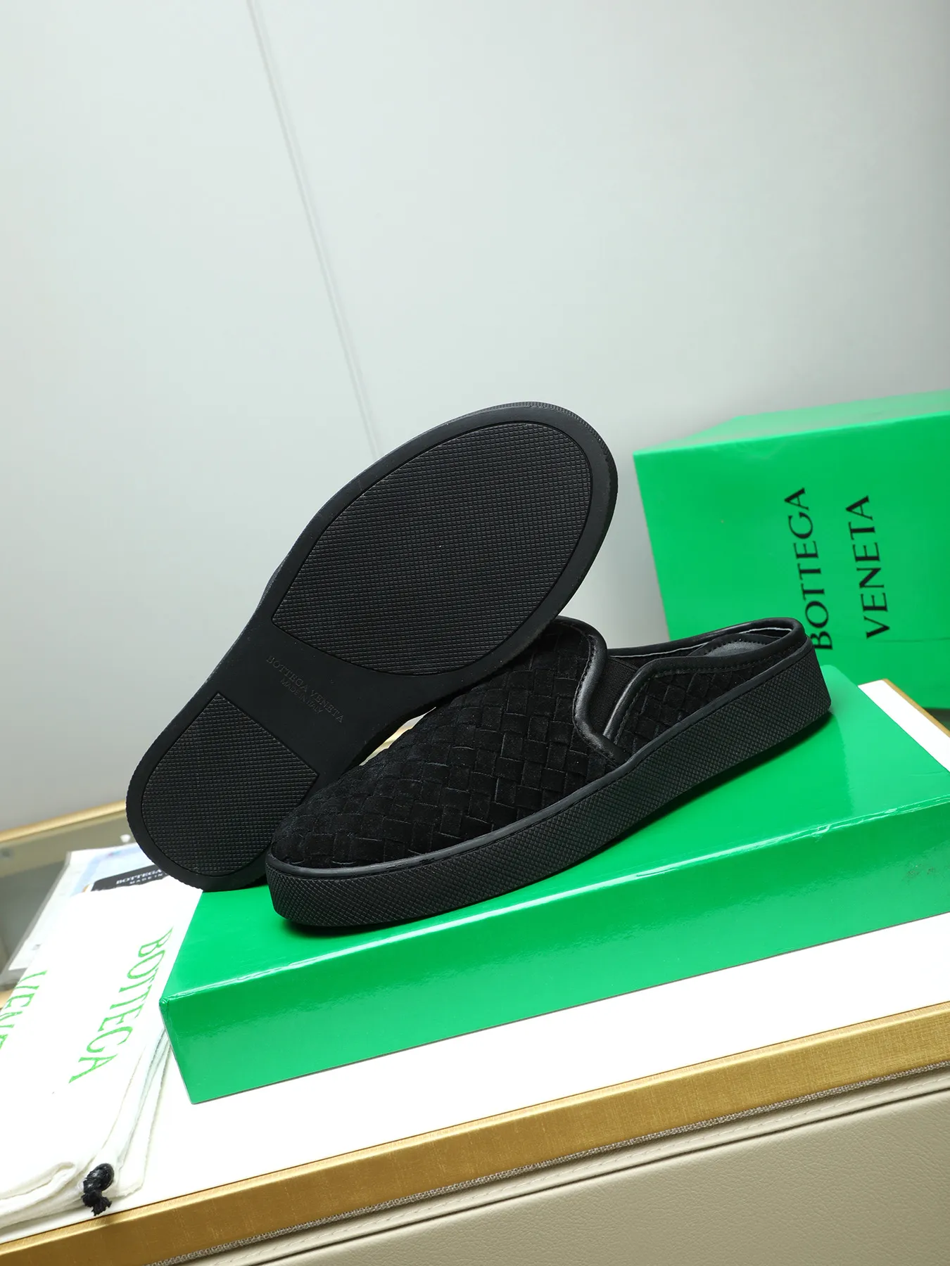 Men's shoes 💰420 [Half drag series] BOTTEG* VENET* - high-end boutique Size: 38-44 (45 customized) BV new product, first-layer cowhide artificially woven classic style harmoniously blends with contemporary fashion temperament, rubber soles are light and flexible, water-dyed sheepskin pads! [Taobao, Tmall, and live streaming are the first choices]